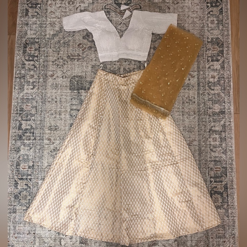 Skirt from the Saree Room
Top and scarf from Local Indian Store